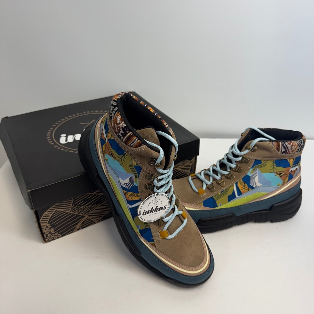 Inkkas Alpine Trekk Boot Mens 11 Blue Tan Mountain Print‎ Hiking AW221016 NEW